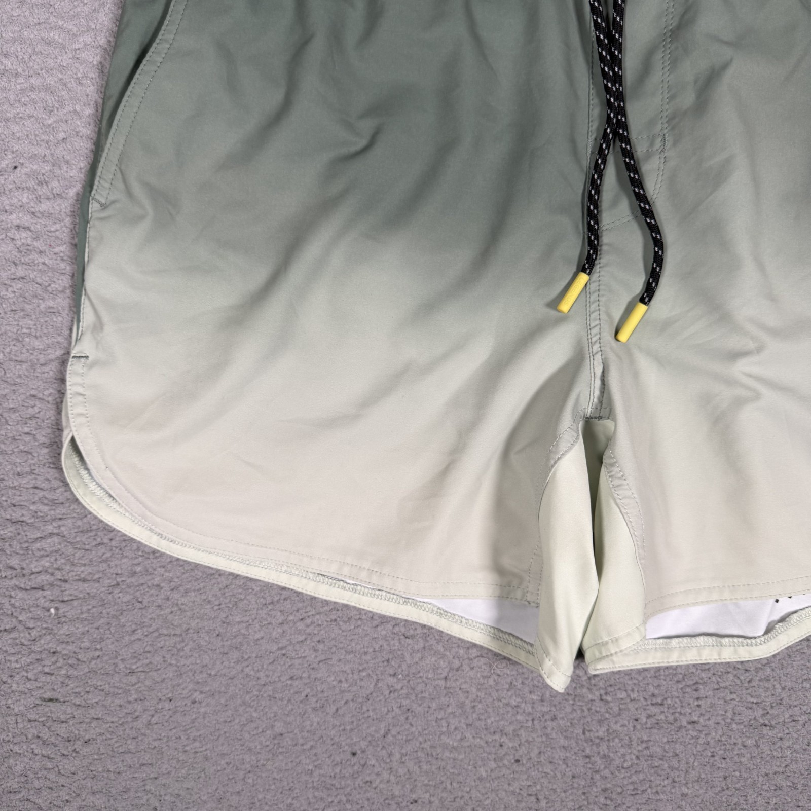 Legends Shorts Mens Medium Gray Ombre Luka Elastic Waist Drawstring Running Gym
