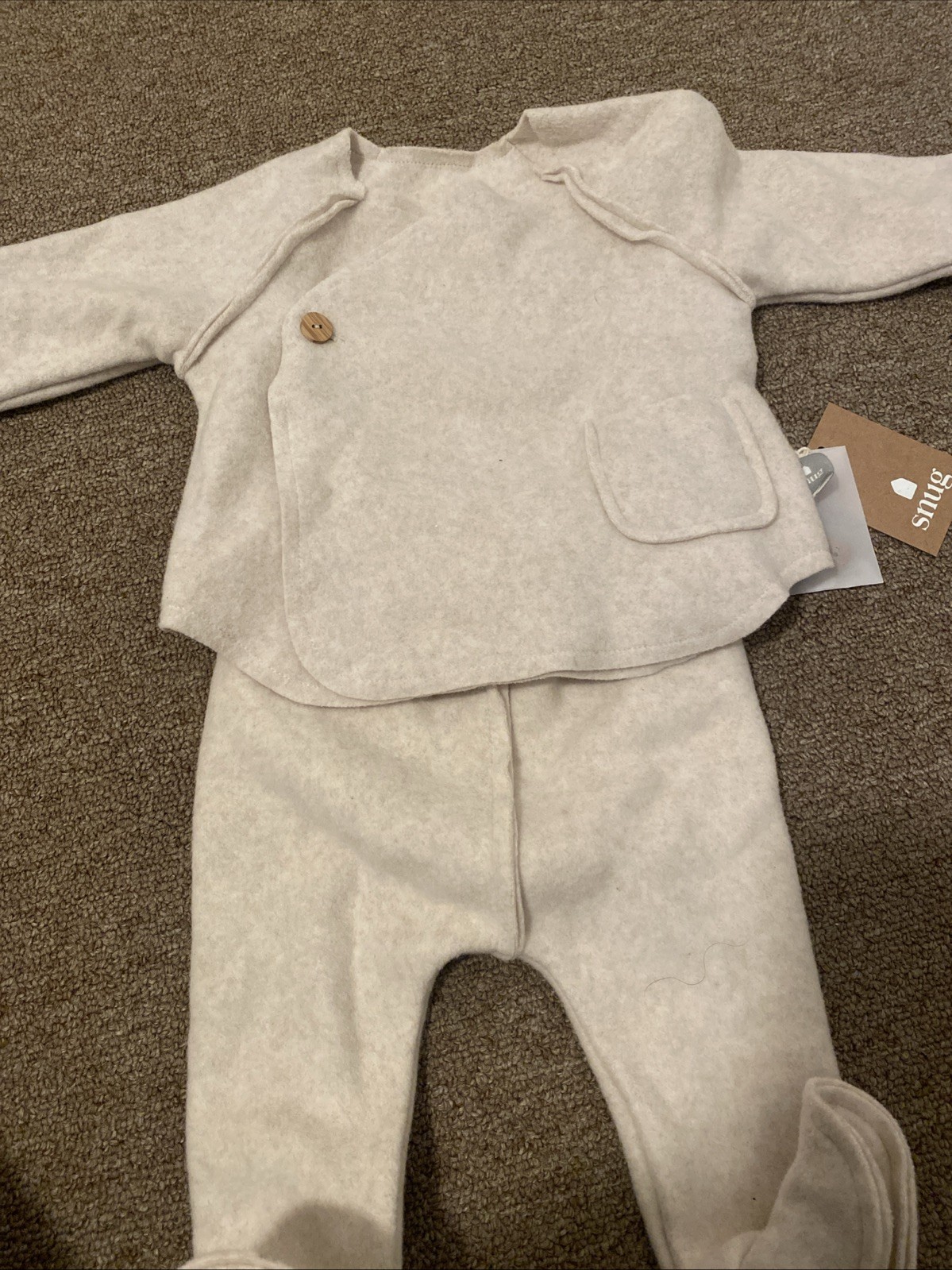 Snug Baby Oatmeal Colored 2 Piece Footie Set In Size 3 Months
