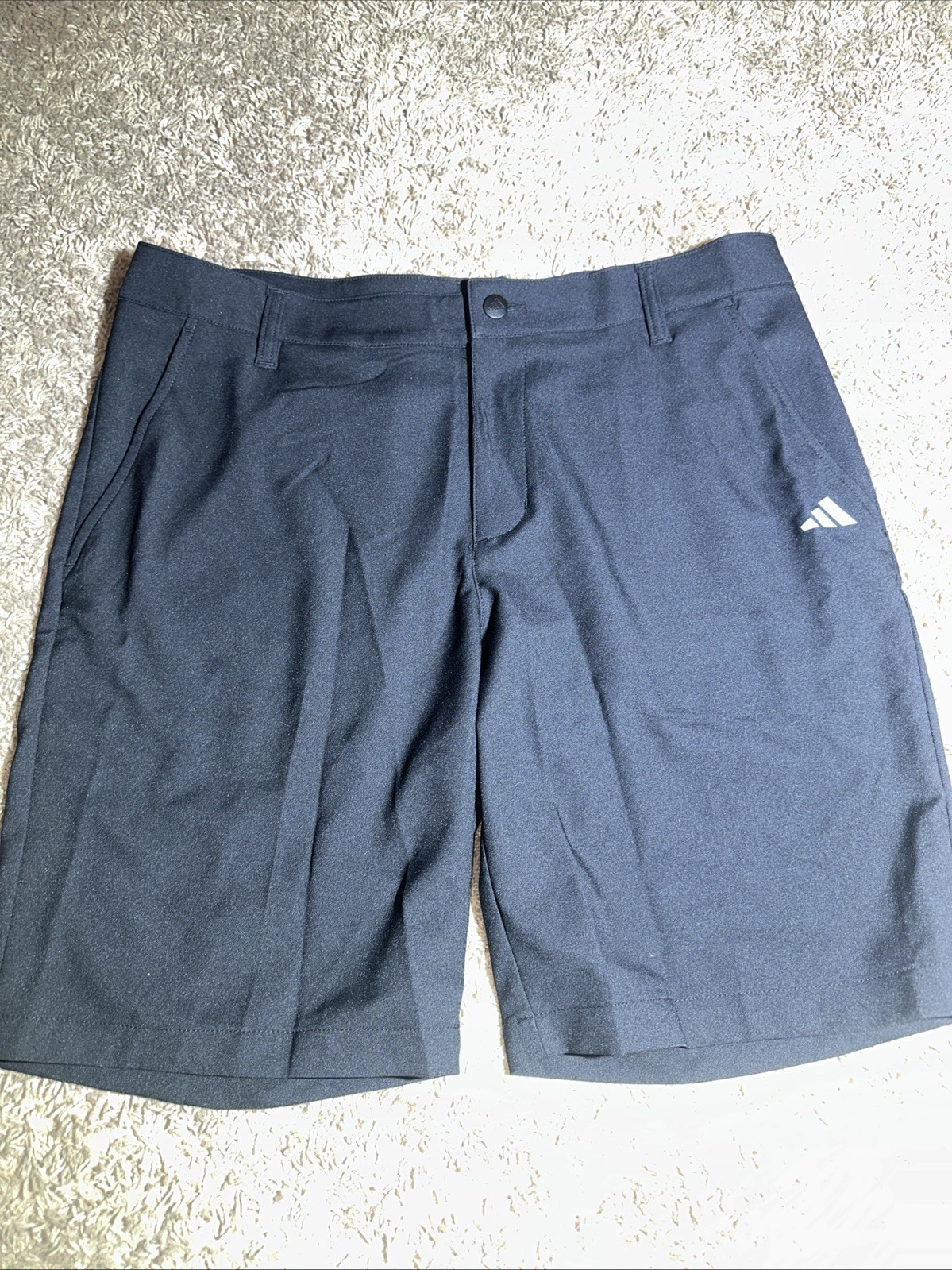 NEW Men’s Adidas Size 38 Black Flat Front Golf Shorts 9″ Inseam