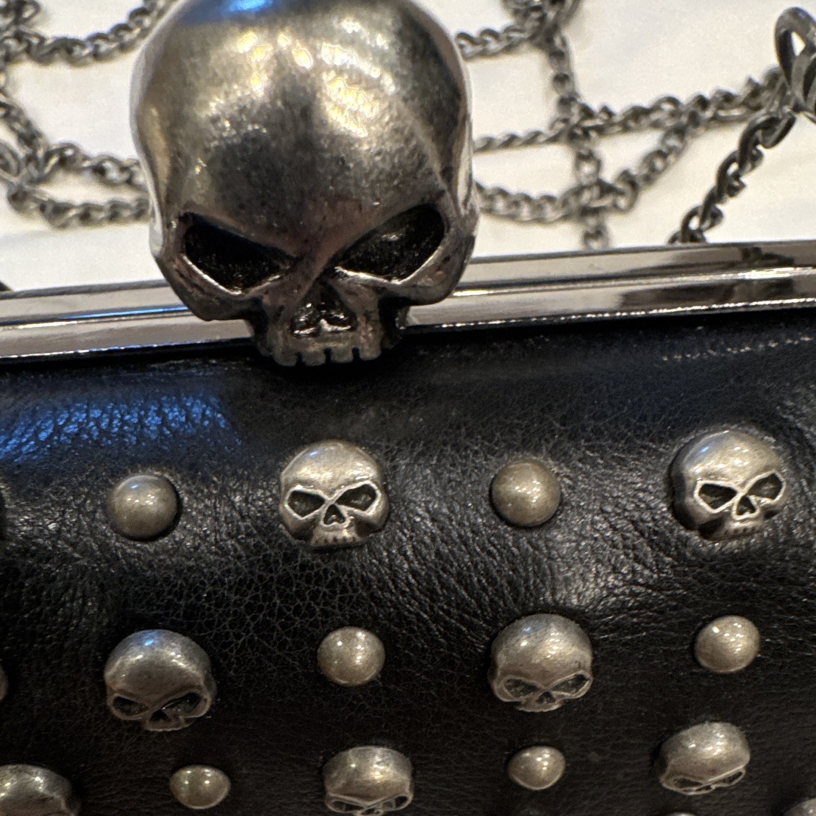 Harley-Davidson Black Studded Skull Clutch Clasp Closure Chain Strap w/ Dust Bag