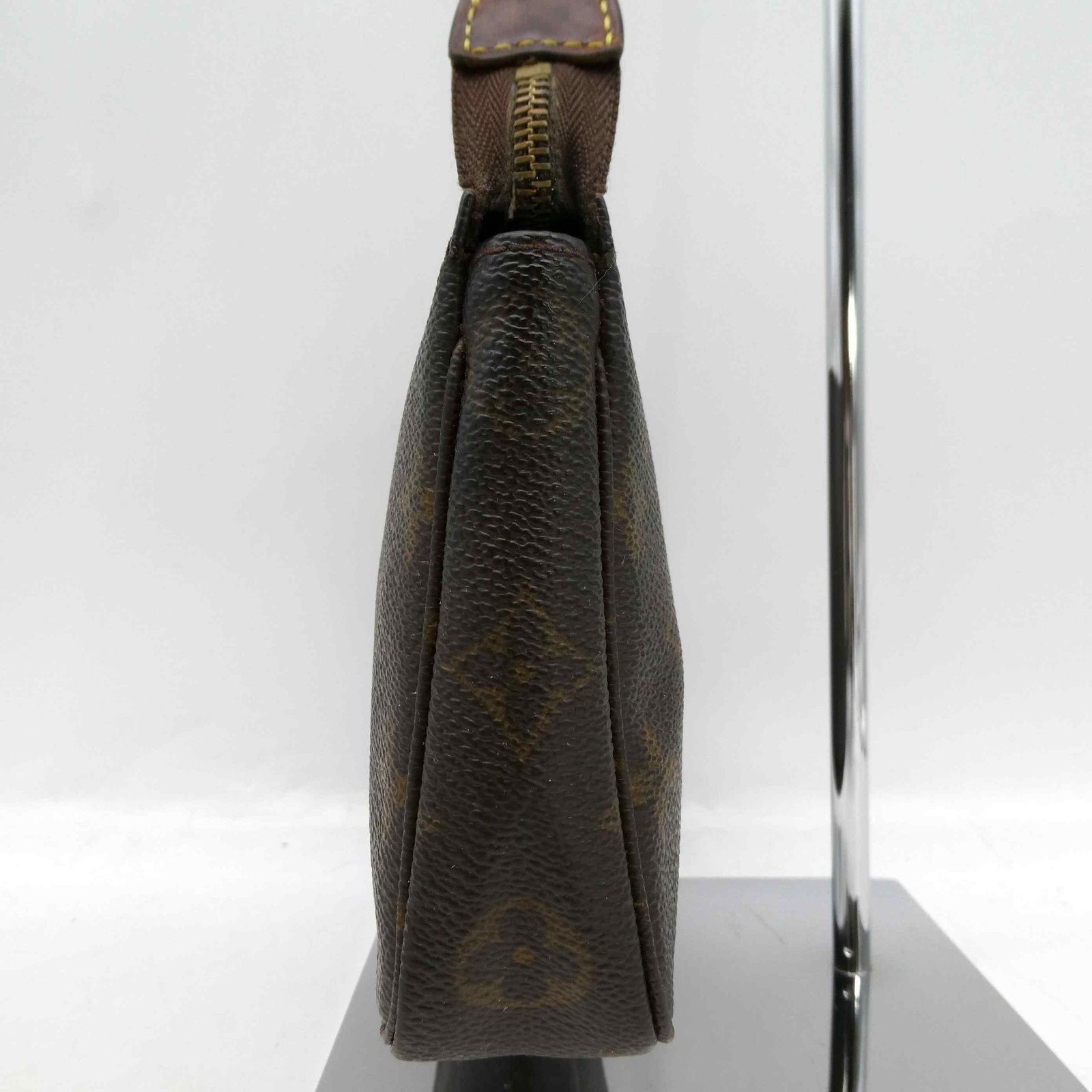 [Genuine Strap] Louis Vuitton Pochette Accessoires Bag PVC M51980 Monogram 1055