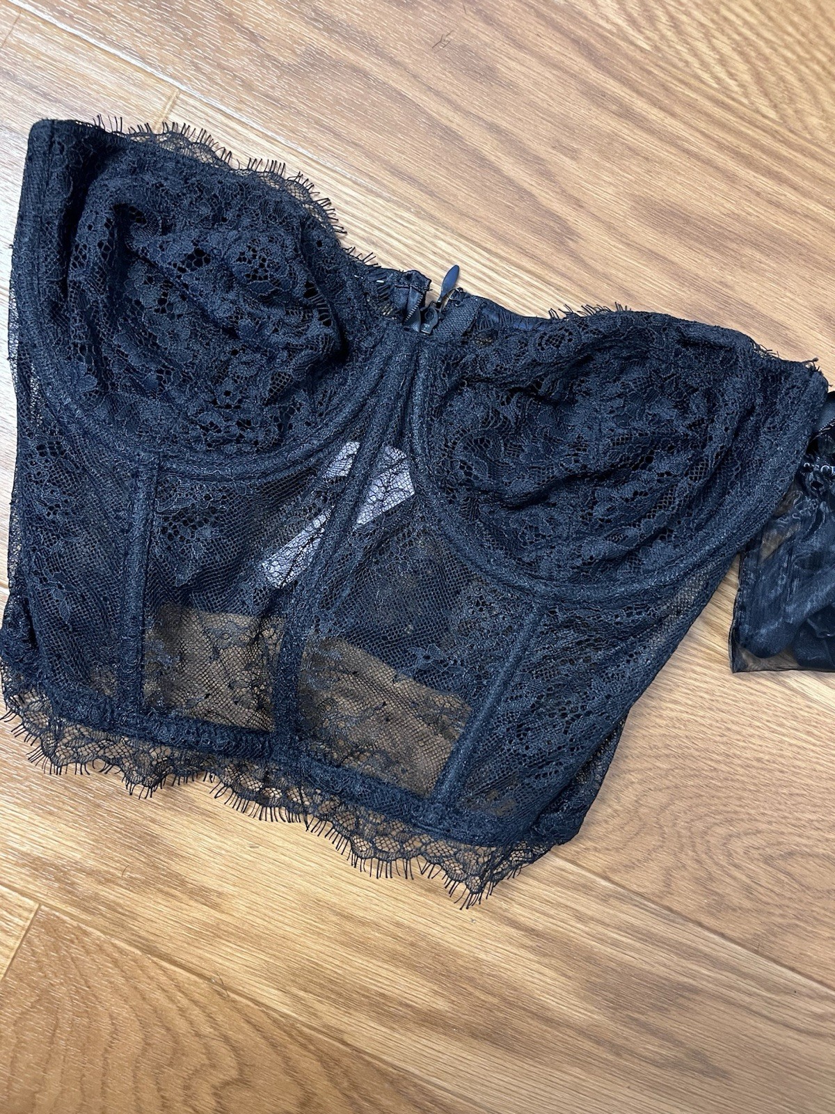 Victoria’s Secret Women’s Lace Bustier Corset Bra Size 32DD Sexy Black Zip Up
