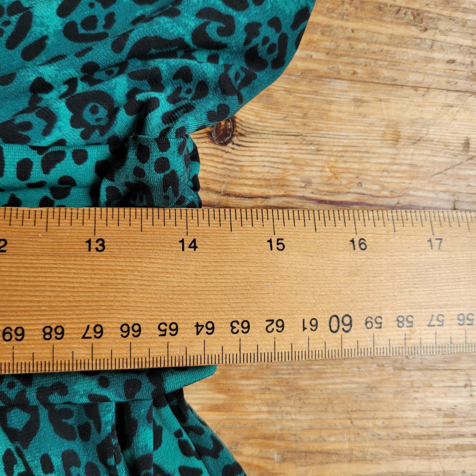 Jolie Moi Green Animal Print Jersey Dress V-neck Knee Length Pockets Size 14 Uk