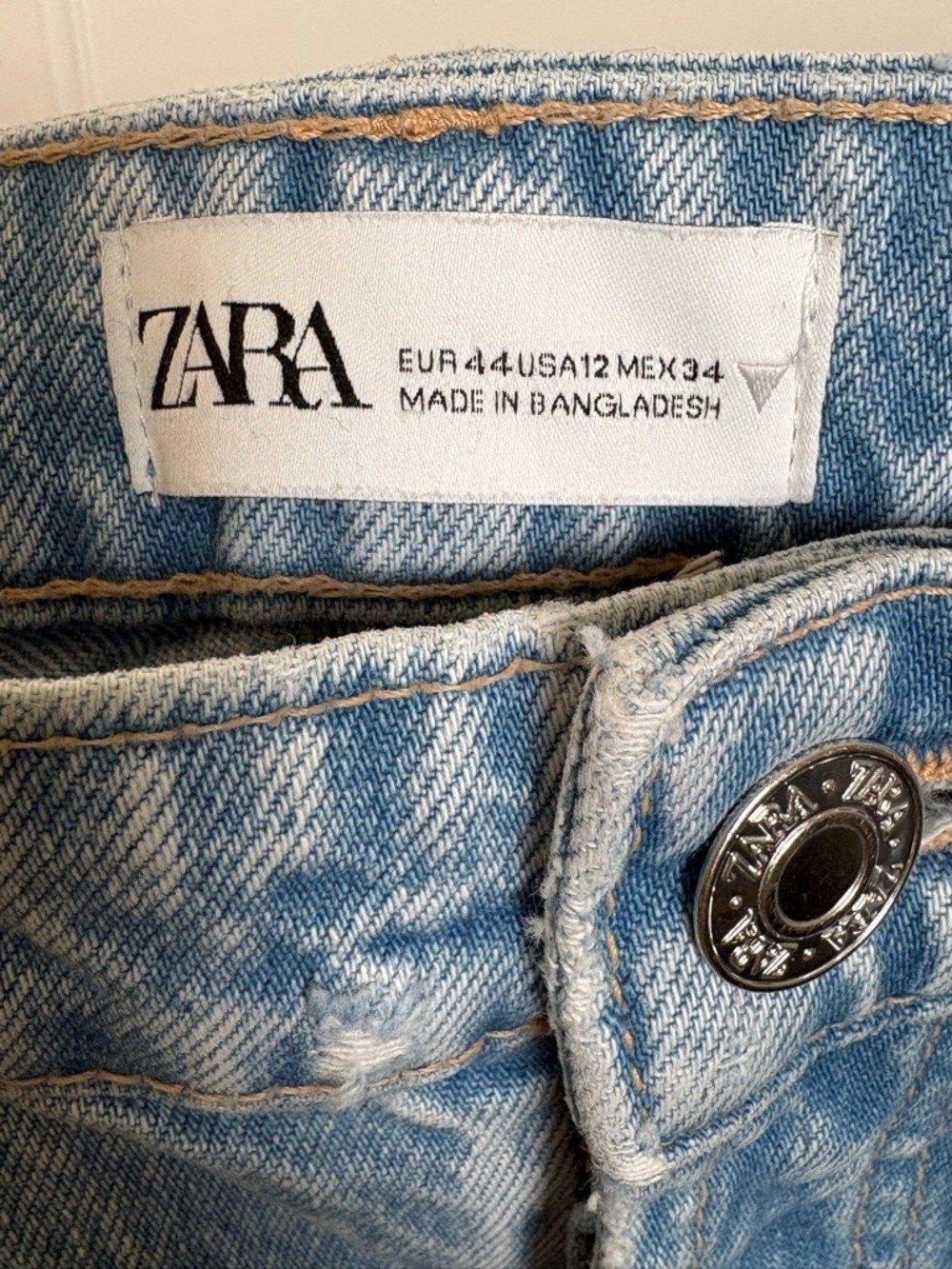 Zara Light Blue Distressed Denim Shorts (12)