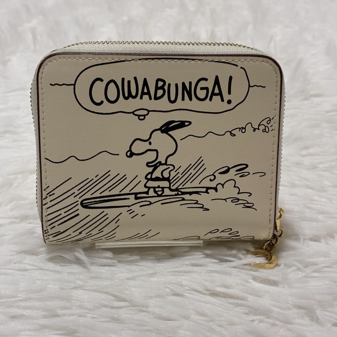 item COACH PEANUTS Snoopy bifold wallet white surfing