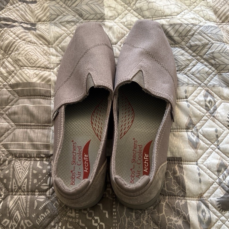 BOBS from Skechers Women’s Arch Fit Air-Cooled Gray Canvas Slip-On Shoes