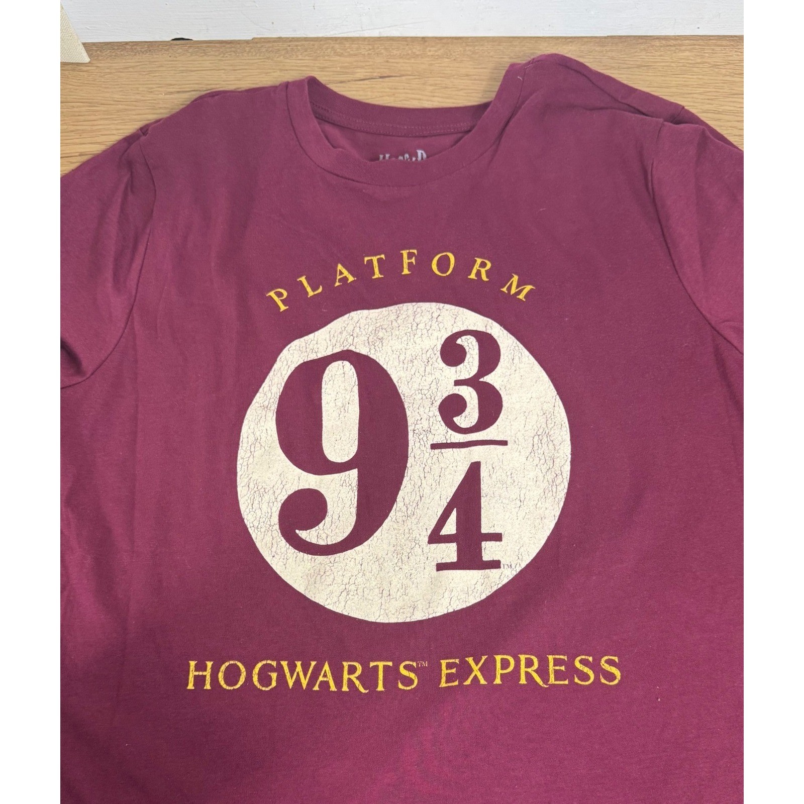 Harry Potter Platform 9 3/4 Hogwarts Express Maroon Graphic T-Shirt Womens M