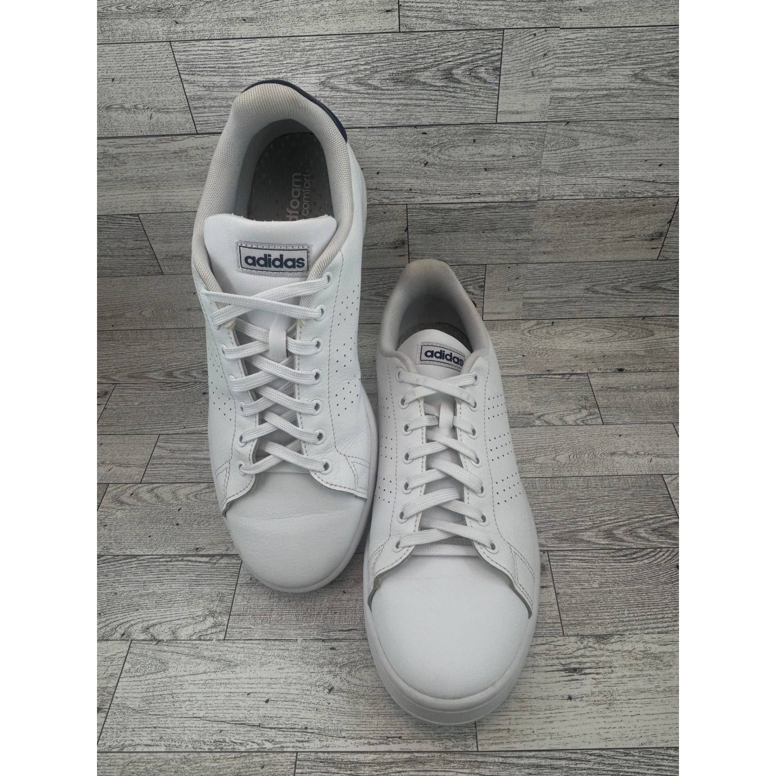 Adidas Mens Advantage Clean White Blue Sneakers Comfort CloudFoam Size US 10