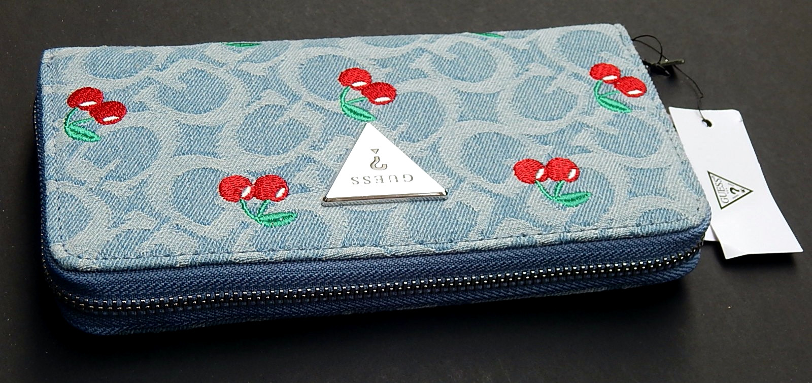 GUESS CELESTIA LOGO BLUE DENIM/CHERRY LOGO ZIP AROUND WALLET AUTHENTIC NEW
