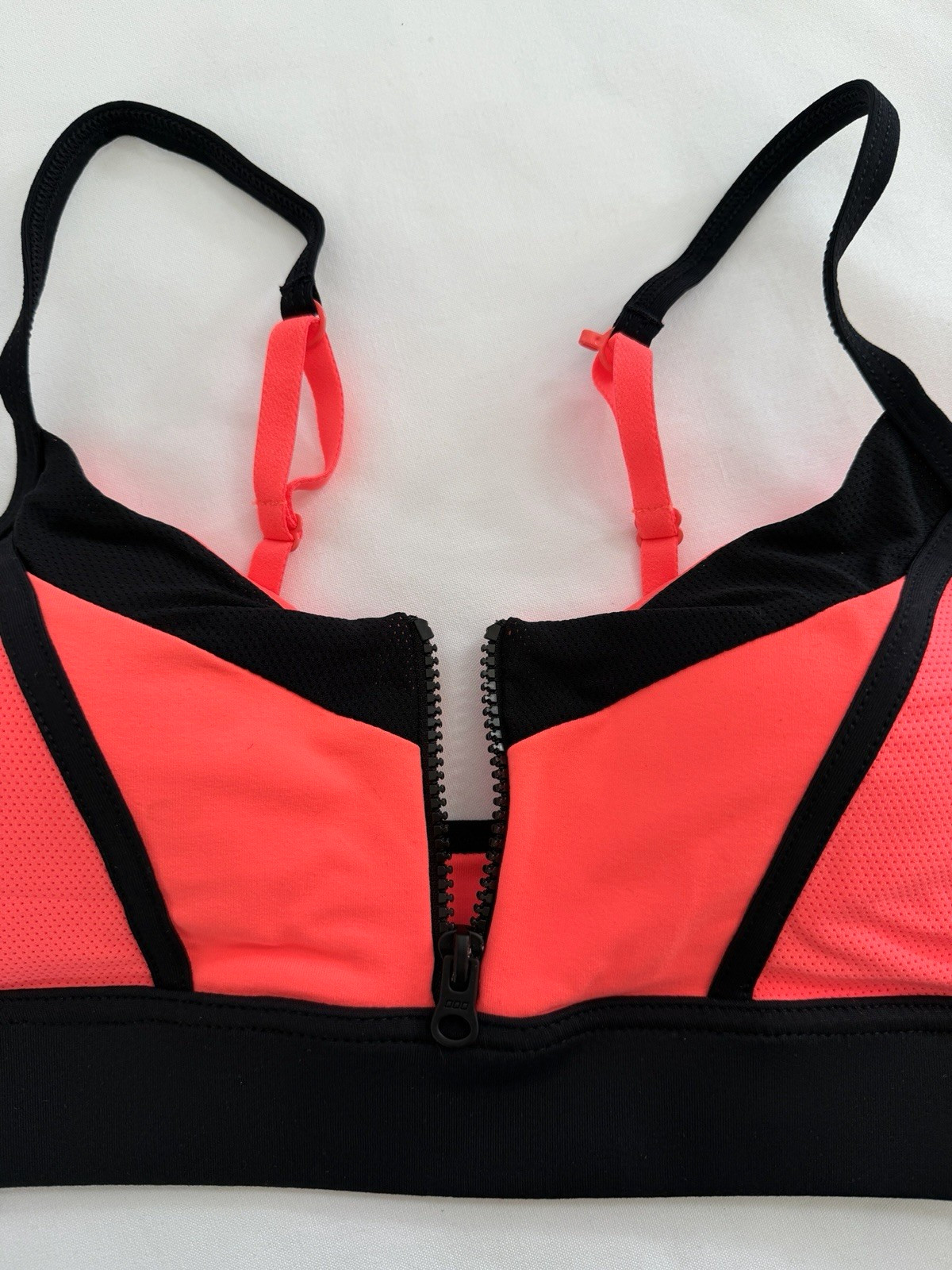 NEW LORNA JANE Sports Bra SZ MEDIUM Mesh Panel Support Workout Top in TANGERINE