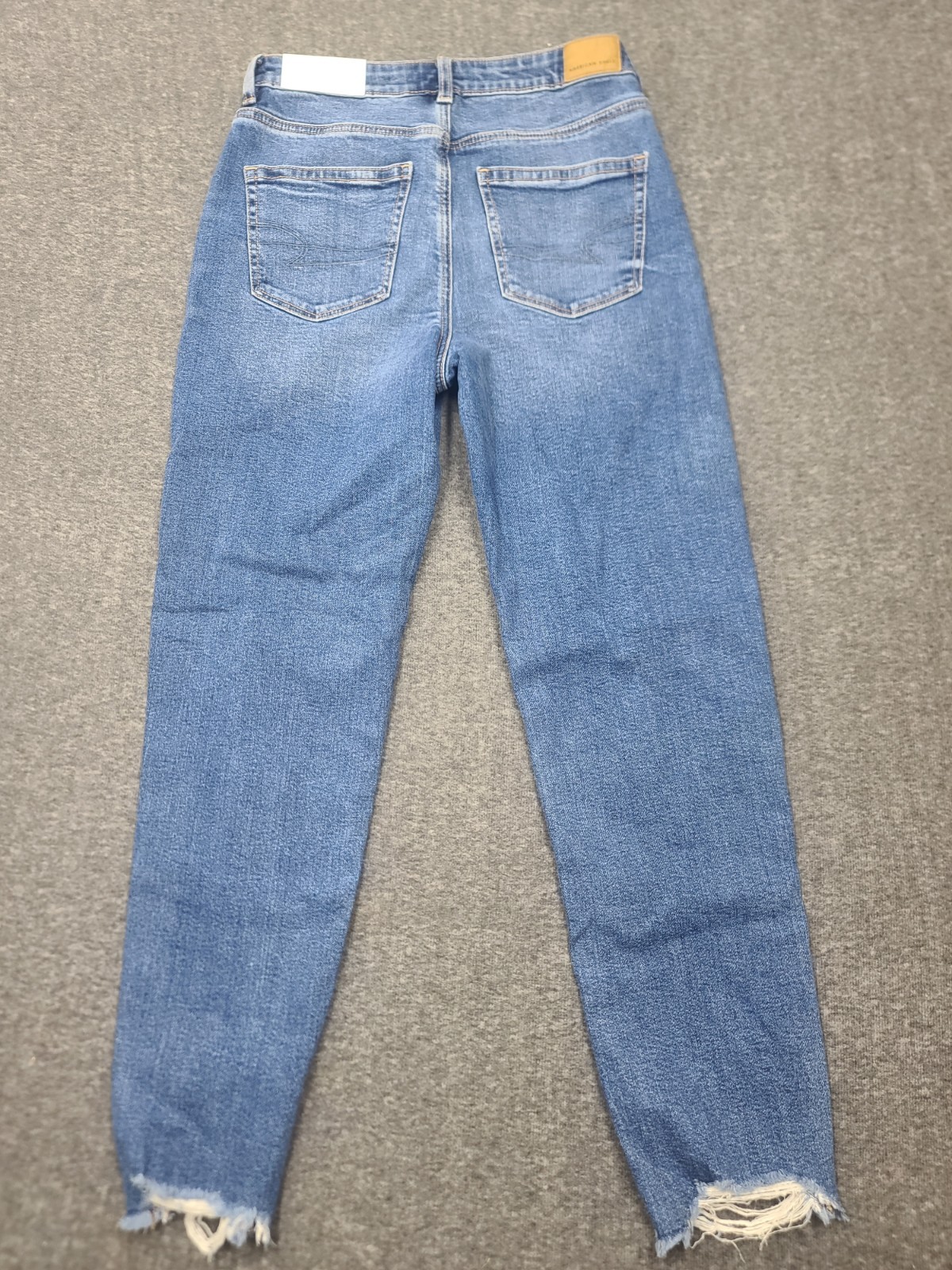 American Eagle Strigid Mom Jeans 6 28W Bright Star High Rise Destructed NWT
