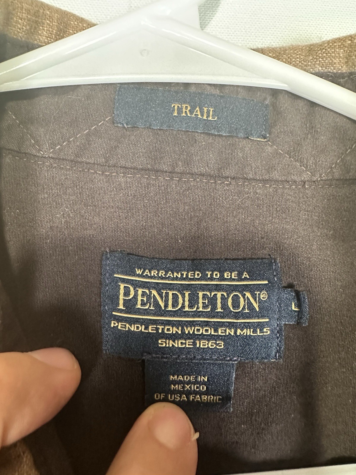 VTG Pendleton Trail Shirt Men’s Large Brown Plaid Virgin Wool Elbow Patches