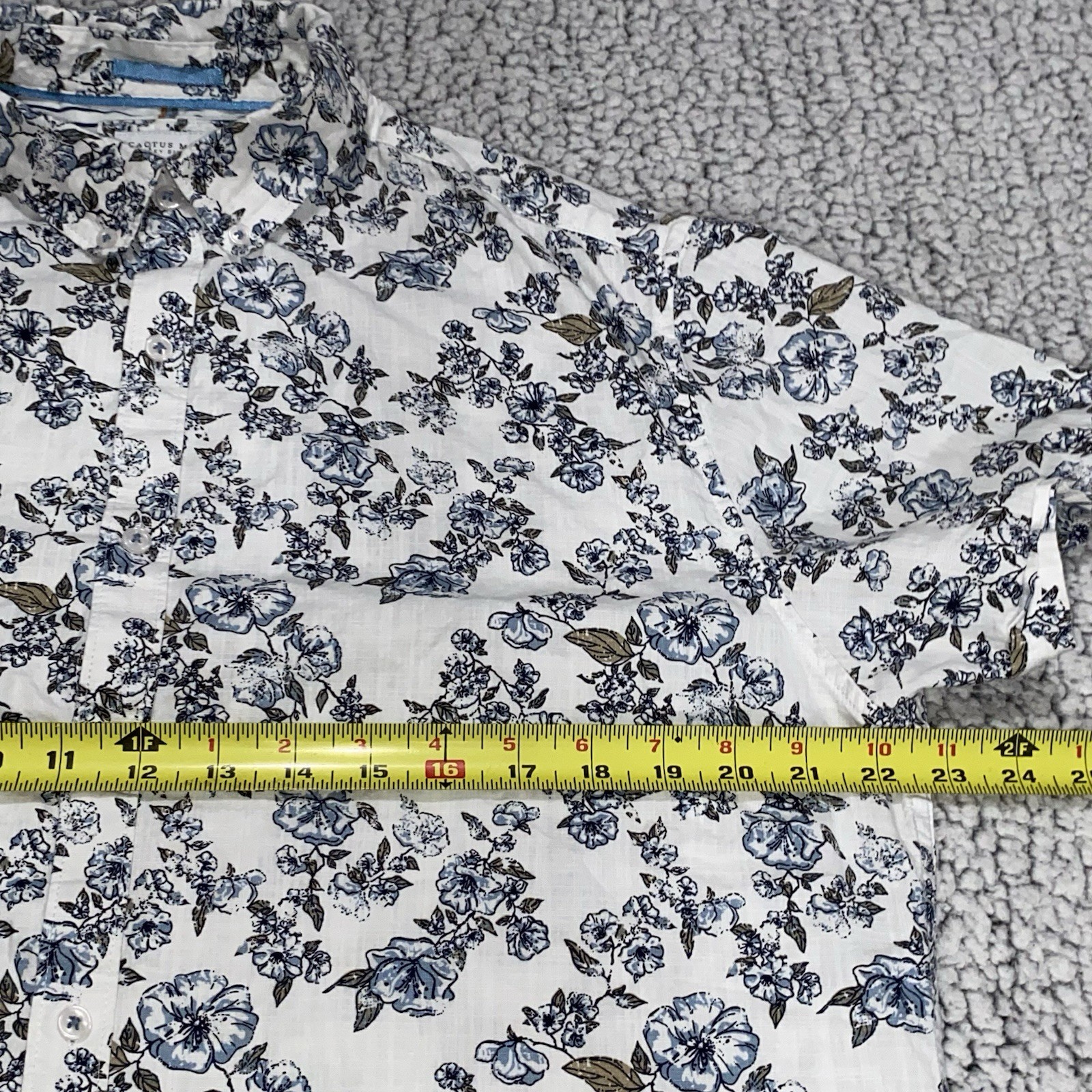 Cactus Man Ricky Singh Button Down Shirt Men’s L White Blue Floral Aloha Beach