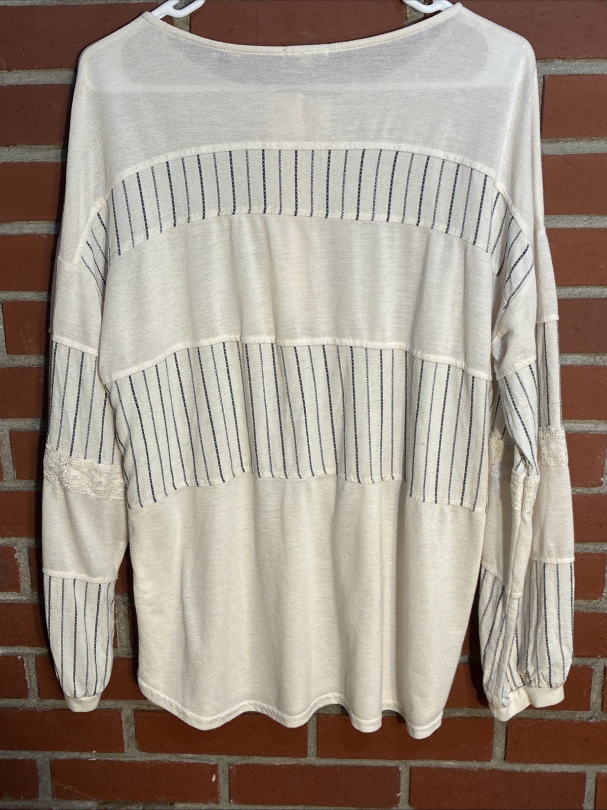 Gimmicks Boho Top Womens Size Large Beige Lace Festival Long Sleeve