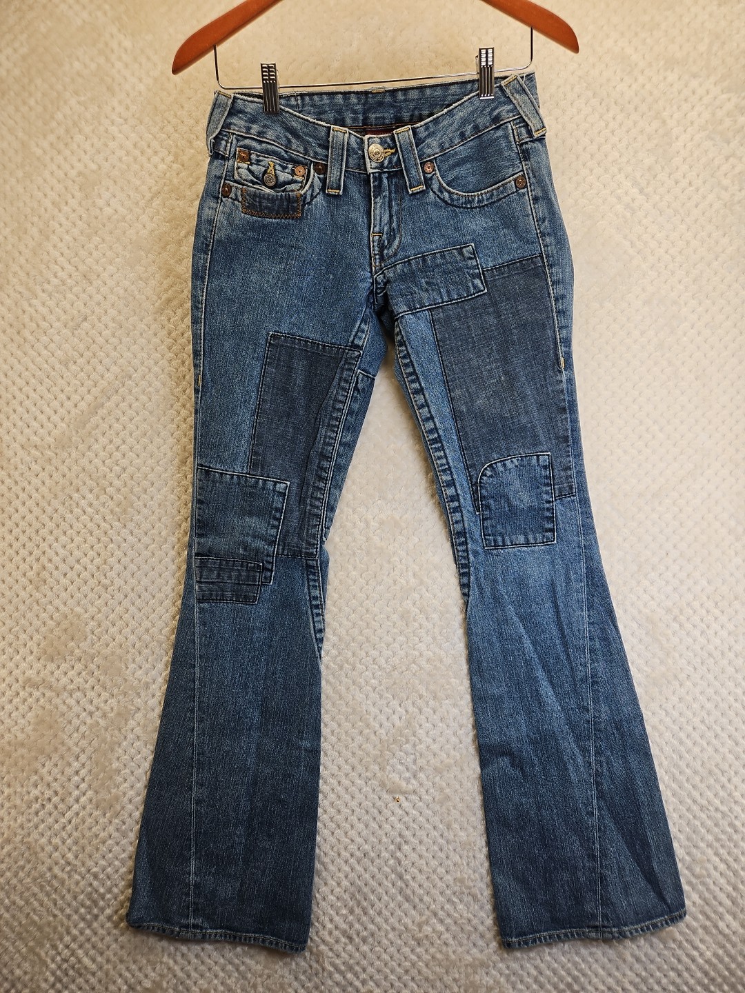 True Religion Joey Patch Old Stone Twisted Flare Denim Jeans Comfy Sz 26 NWOT