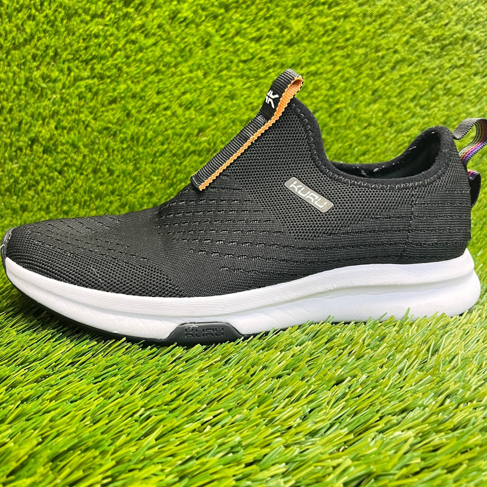 Kuru Atom Womens Size 8.5 Black White Athletic Walking Slip On Shoes Sneakers