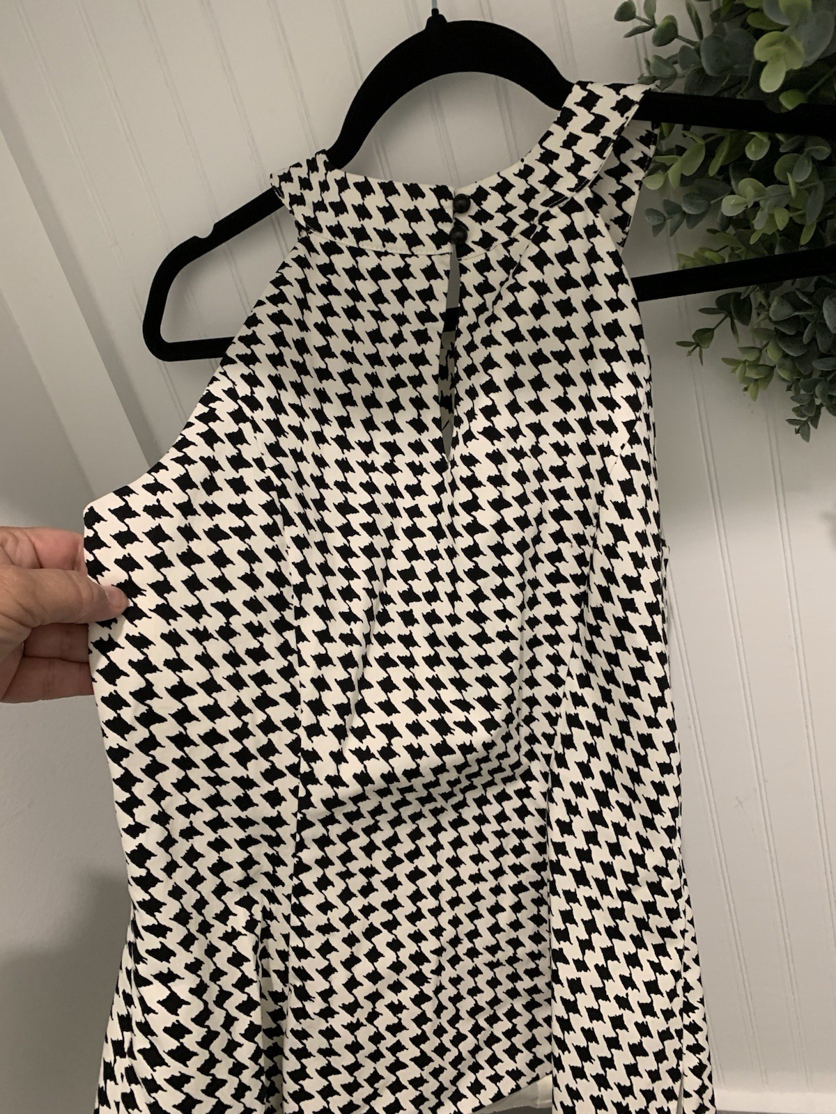 White House Black Market Halter Top Houndstooth 2 NWT Blk/ White