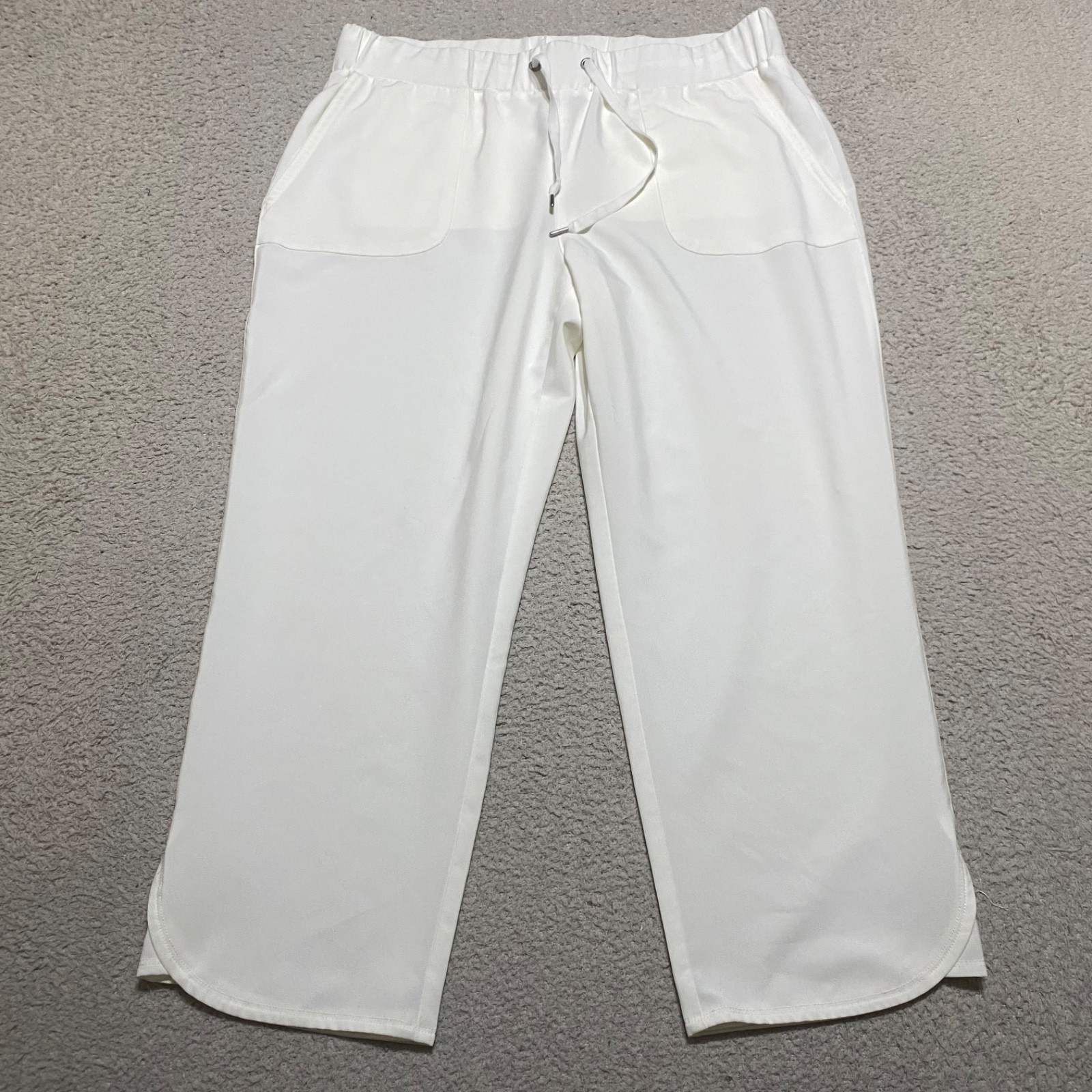 Chicos Womens sz 10 Pants White Chino Crop High Rise Straight Light Wash Pockets