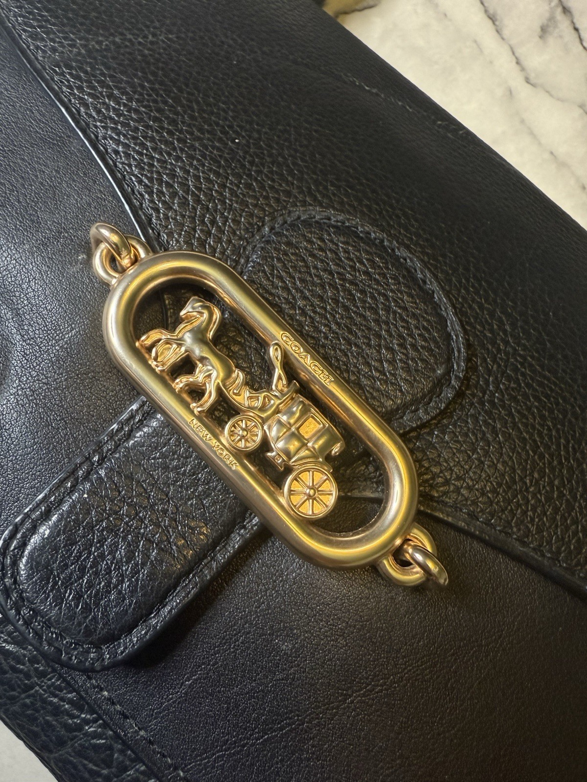 Coach Black Pebbled Shoulder Bag Turn Lock, Horse Carriage, Gold Hardware