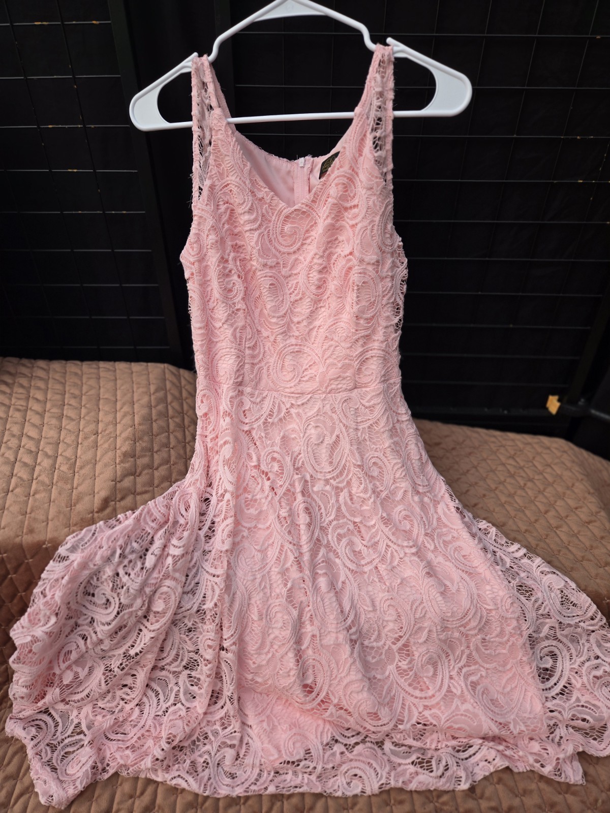 Dressystar Pink Lace Dress Women’s Small NWT Sleeveless Lined Fit & Flare Knee