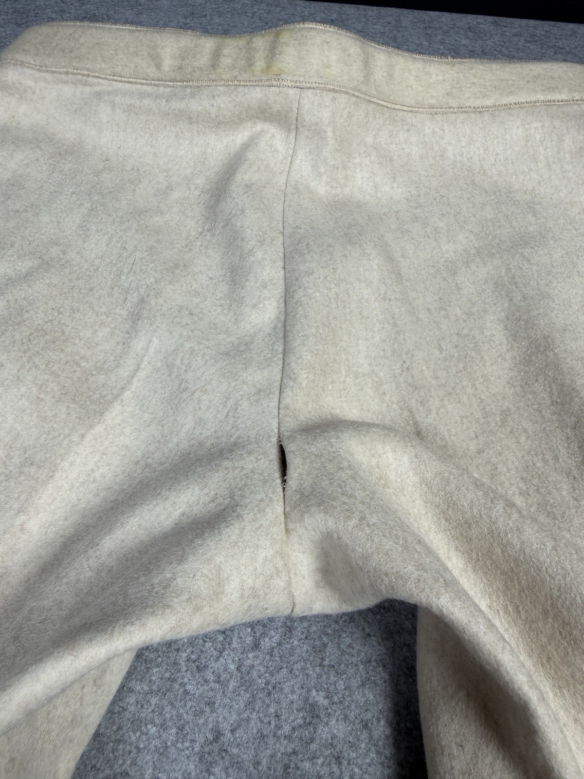Vintage Gucci Cashmere Wool Beige Leather Buckle Women’s Dress Pants Size IT 46