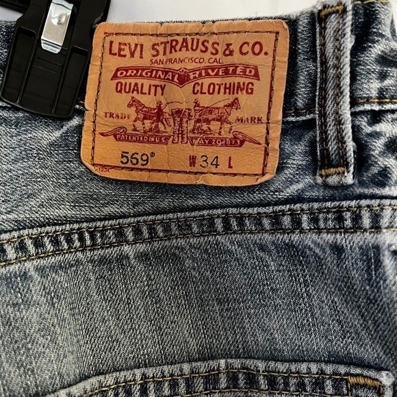 Levi Strauss Co 559 Loose Straight Denim Jean Shorts Mens Size 34×1-Blue Washed