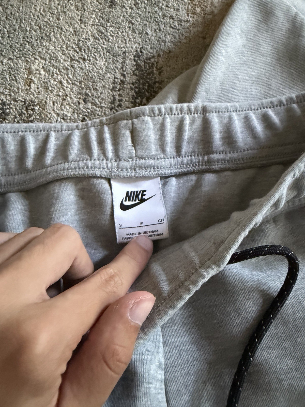 Nike Tech Joggers Men’s Small Grey Sweatpants Pants Athletic Tech Fleece