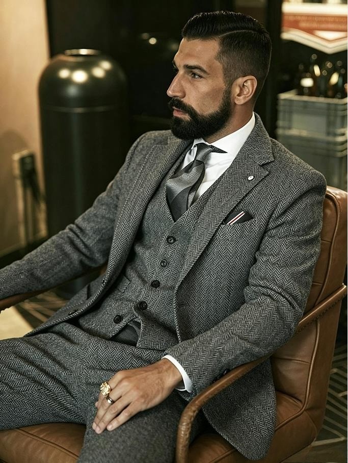 3-piece gray men’s suit herringbone checkered tweed tailcoat retro suit ball