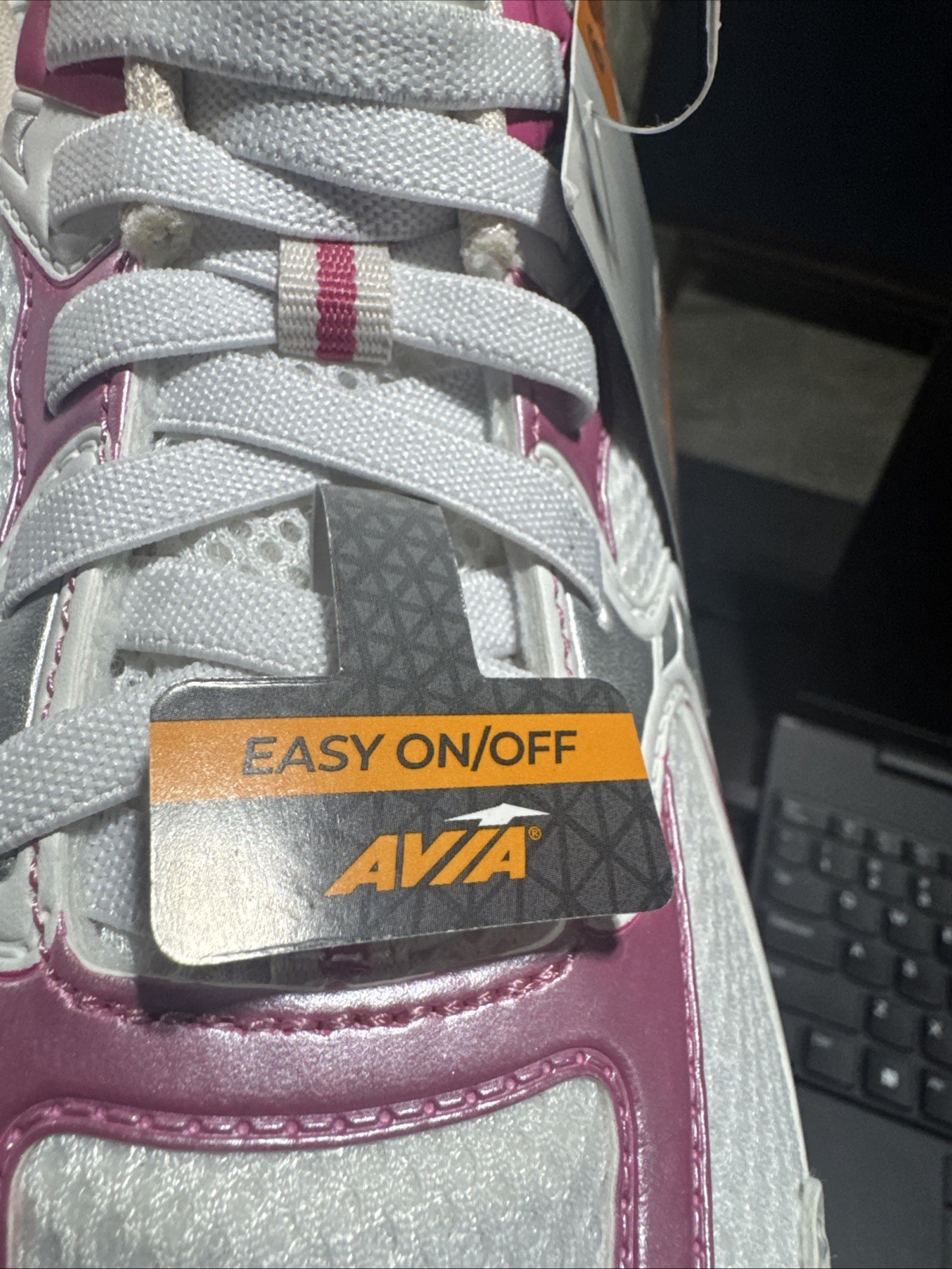 Avia Women’s 5000 Performance Shoes Pink White Size 6 Sneakers Elastic Laces NWT