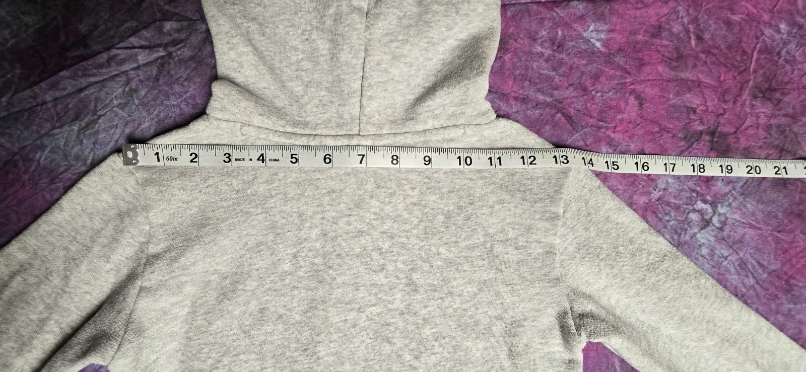 🩶 PUMA Kids’ Gray Pullover Hoodie – Size XS (5/6)