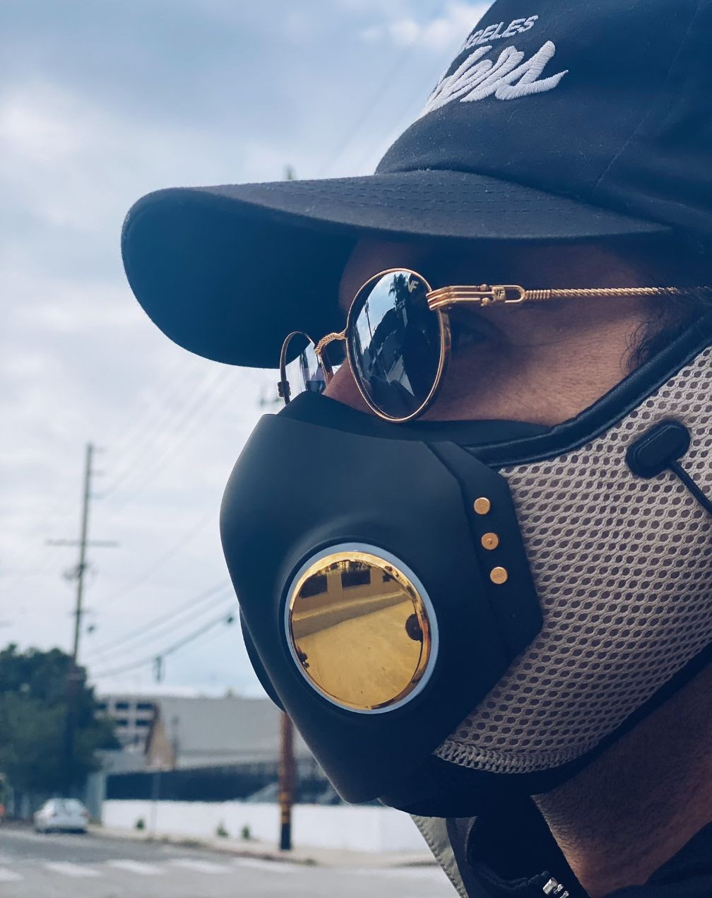 XUPERMASK Honeywell Face Mask by Will.i.am Gold edition S/M FAST FREE SHIP