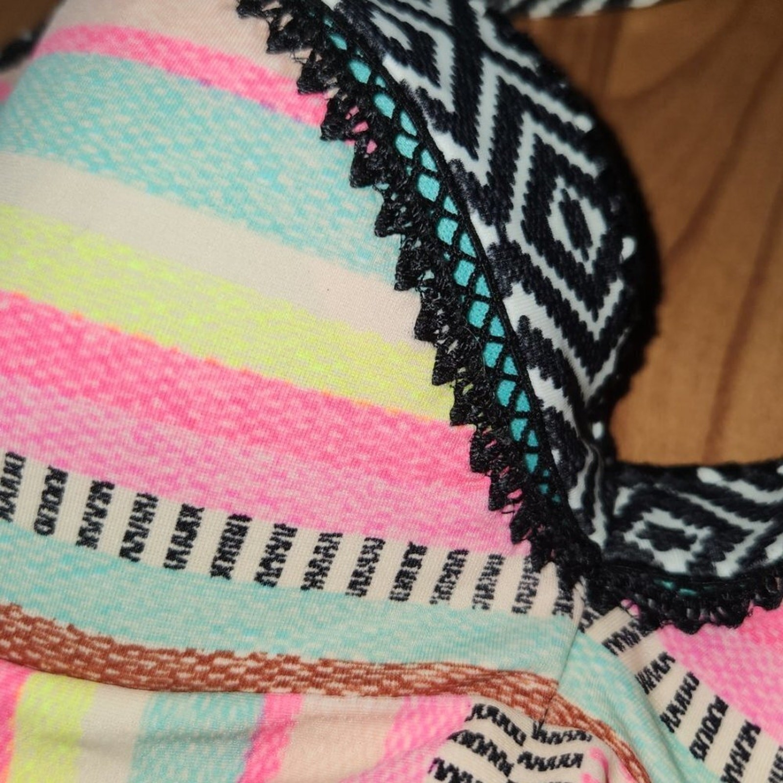 Shade & Shore Multi Stripe Geometric Swim 34 B + Small Bottom