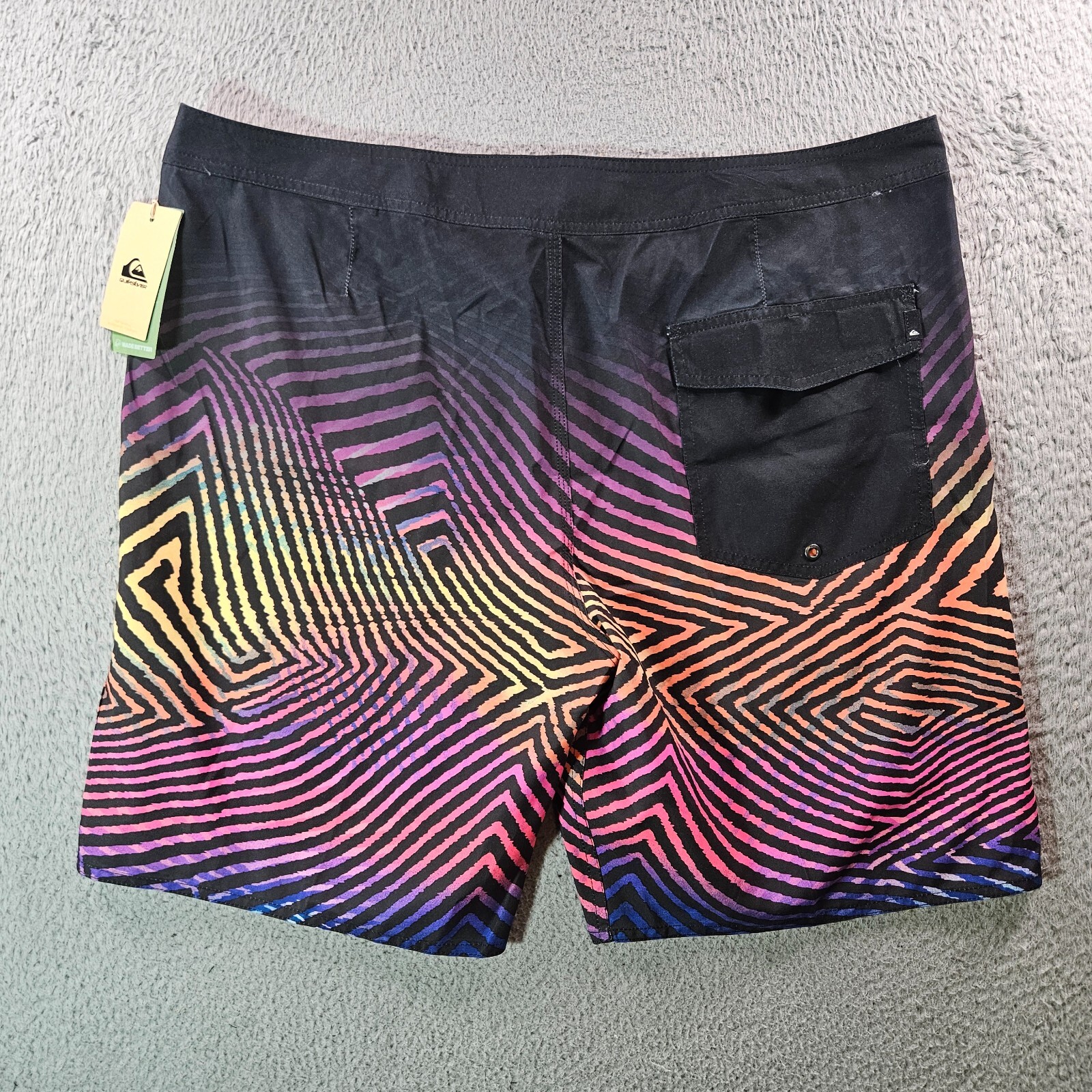 NWT Quiksilver Board Shorts Swim Trunks Men 40 No Liner 20″ Colorful Pattern