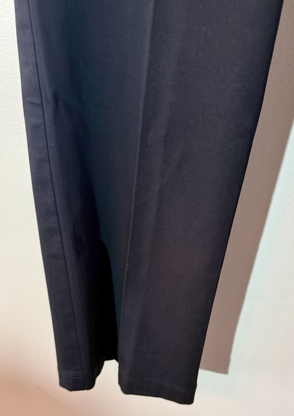 Tommy Bahama Women’s Black Pants 95% Cotton 5% Spandex Size 12