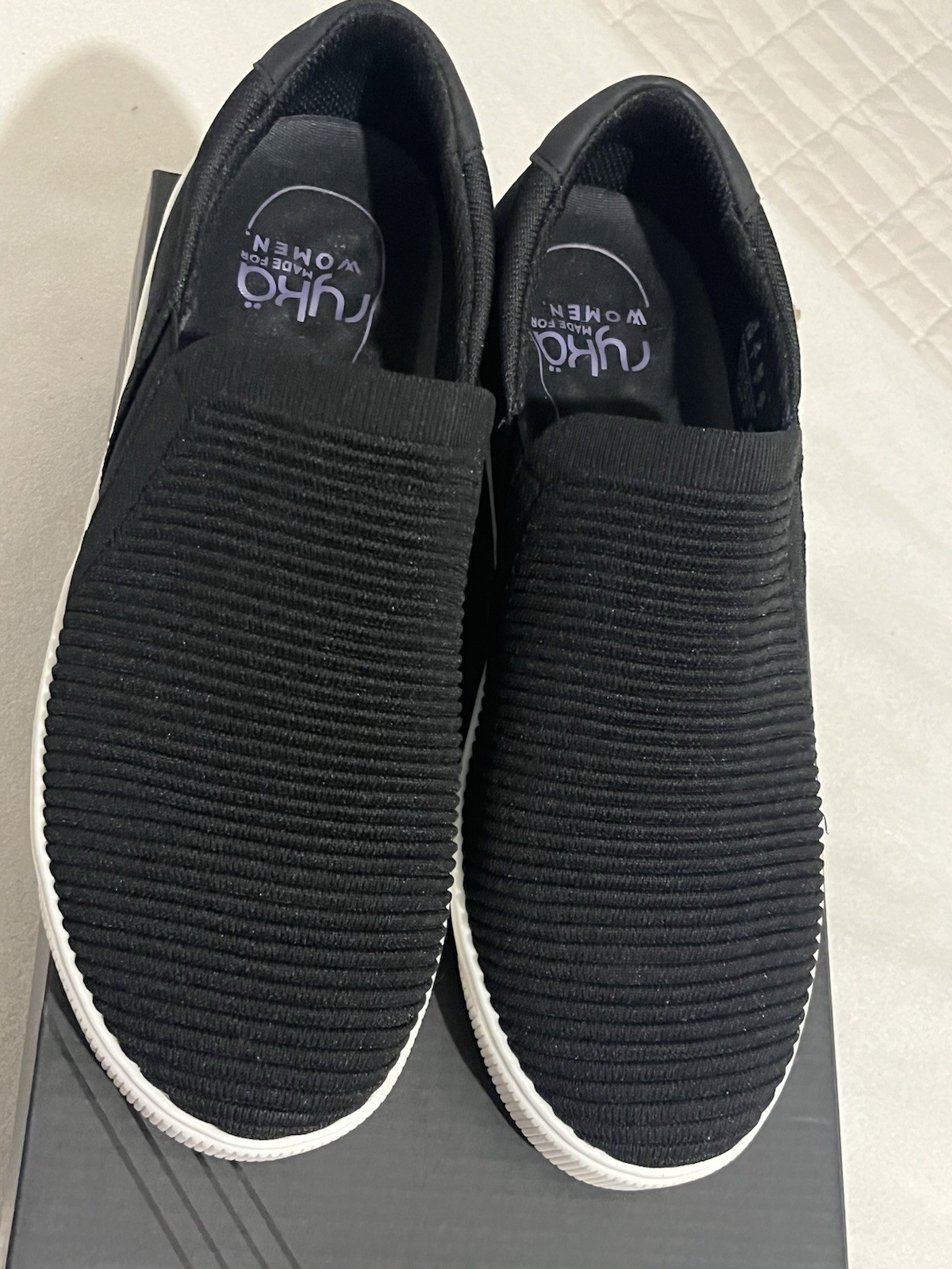 Ryka * Women’s Viv Ease Knit Court Inspired Slip On Sneakers Size 8.5W
