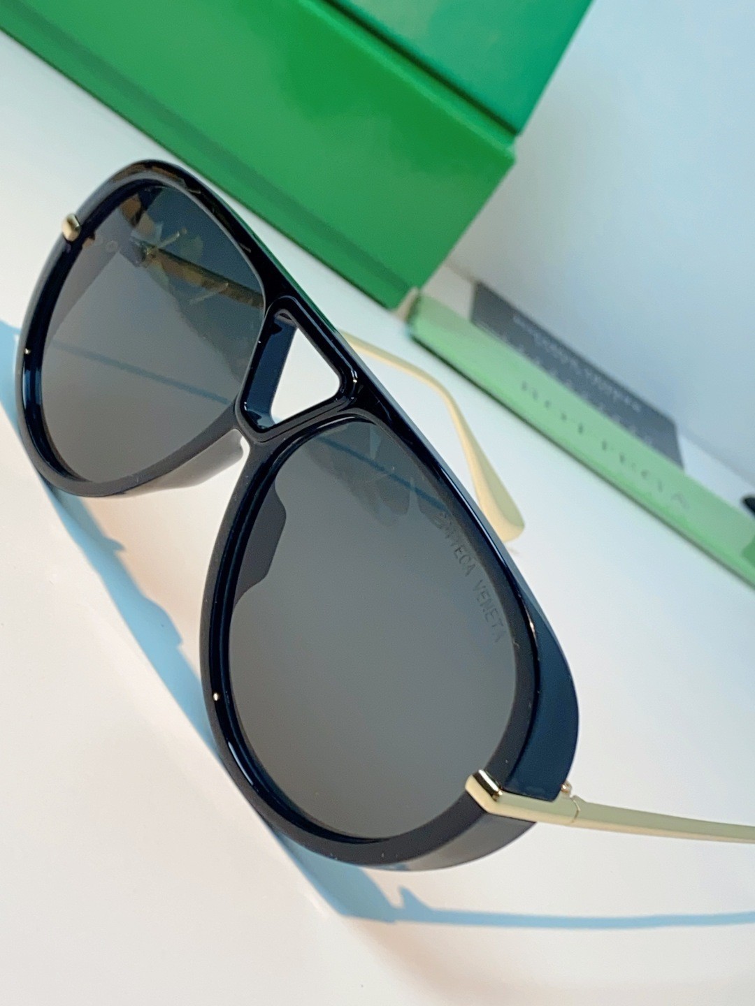 Bottega Veneta BV1324S Double-Bridge Aviator Series – Size 60□16-140