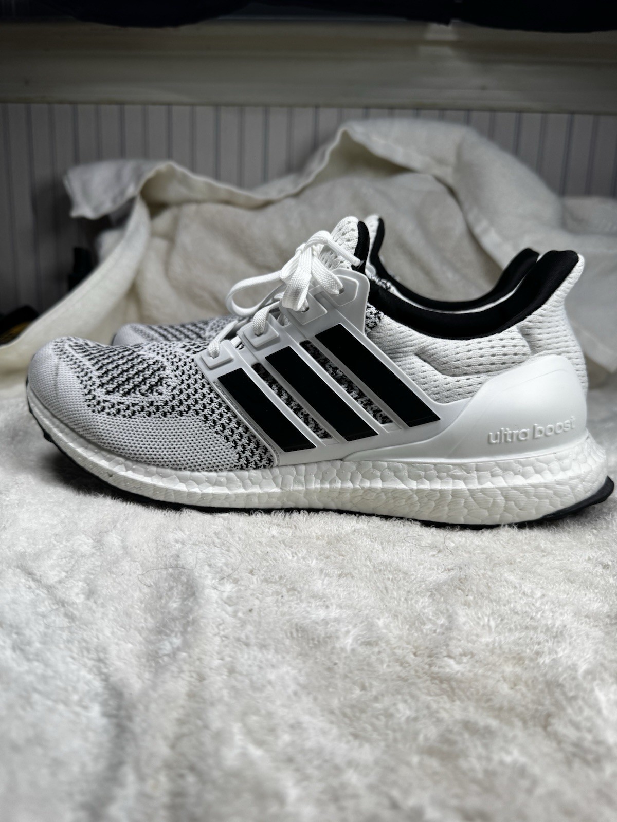 Size 10 Men’s – adidas UltraBoost 1.0 White Black