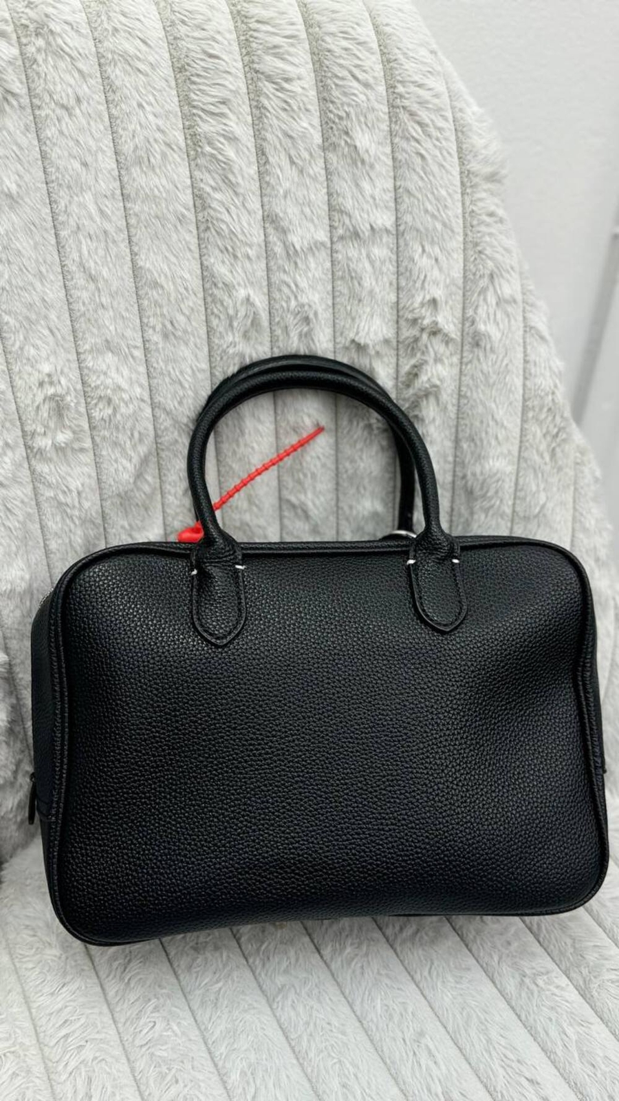 Elite Luxe Charm – Handbag with Premium Leather Embellishments