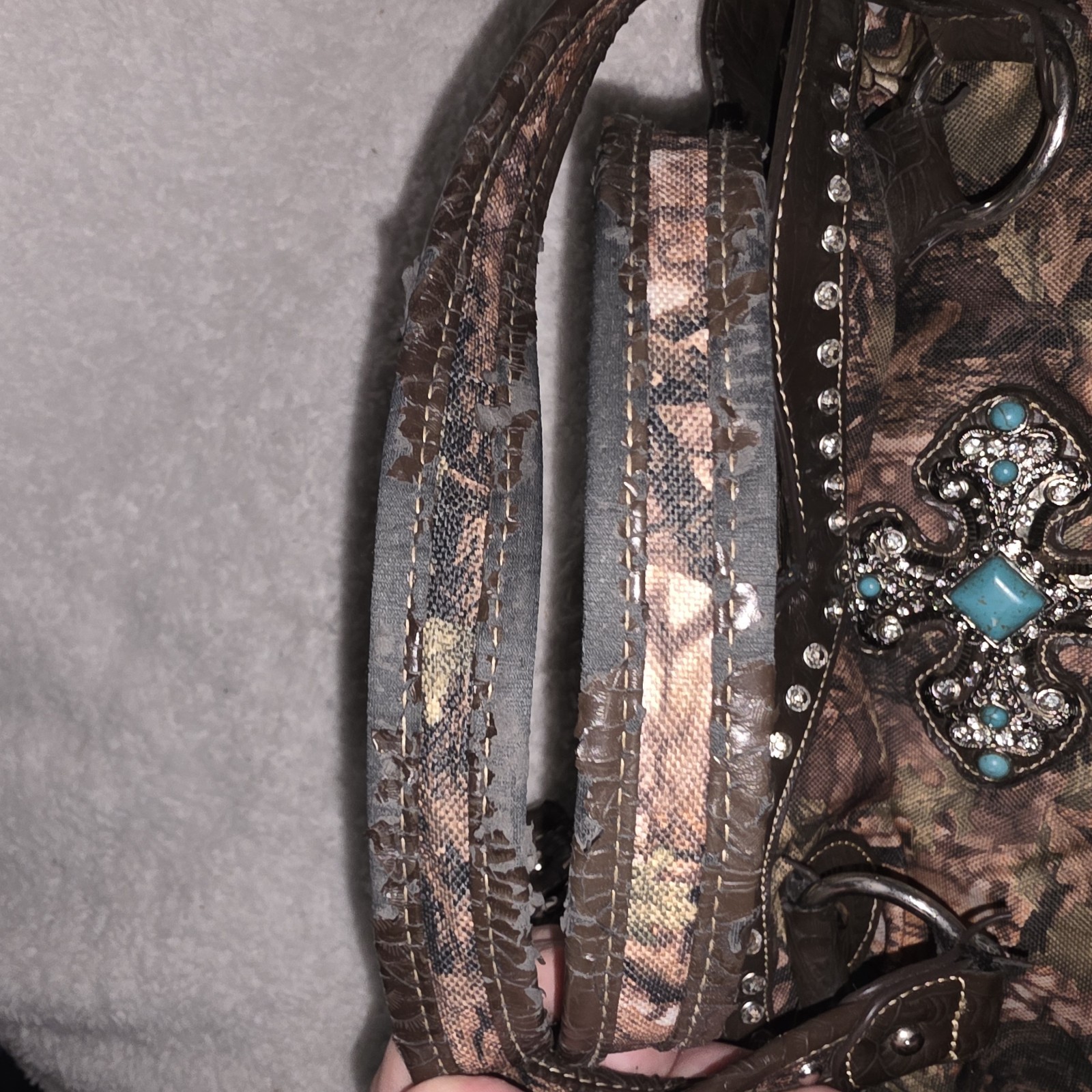 Montana West Camo Crossbody Shoulder Bag Faux Turquoise & Rhinestone Cross EUC