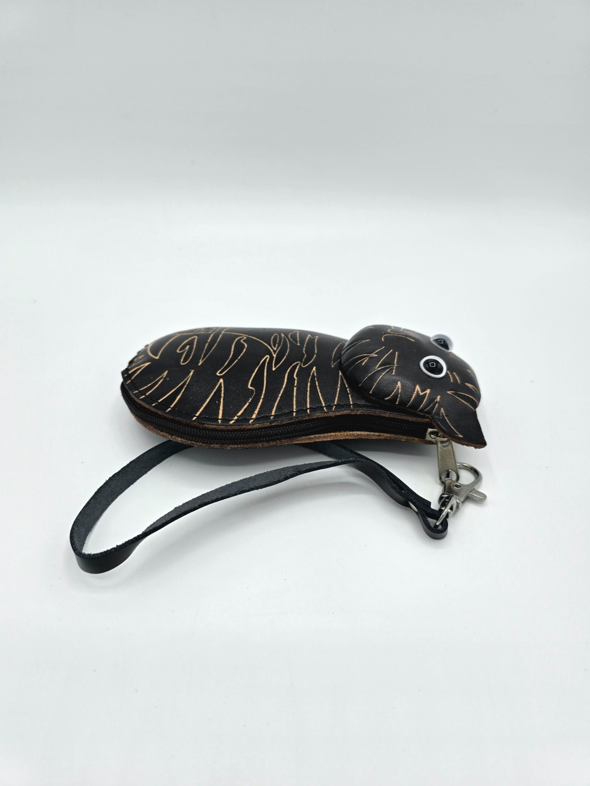 Hand Tooled Leather Cat Novelty Wristlet Strap Pouch Purse Zipper Accent, Black