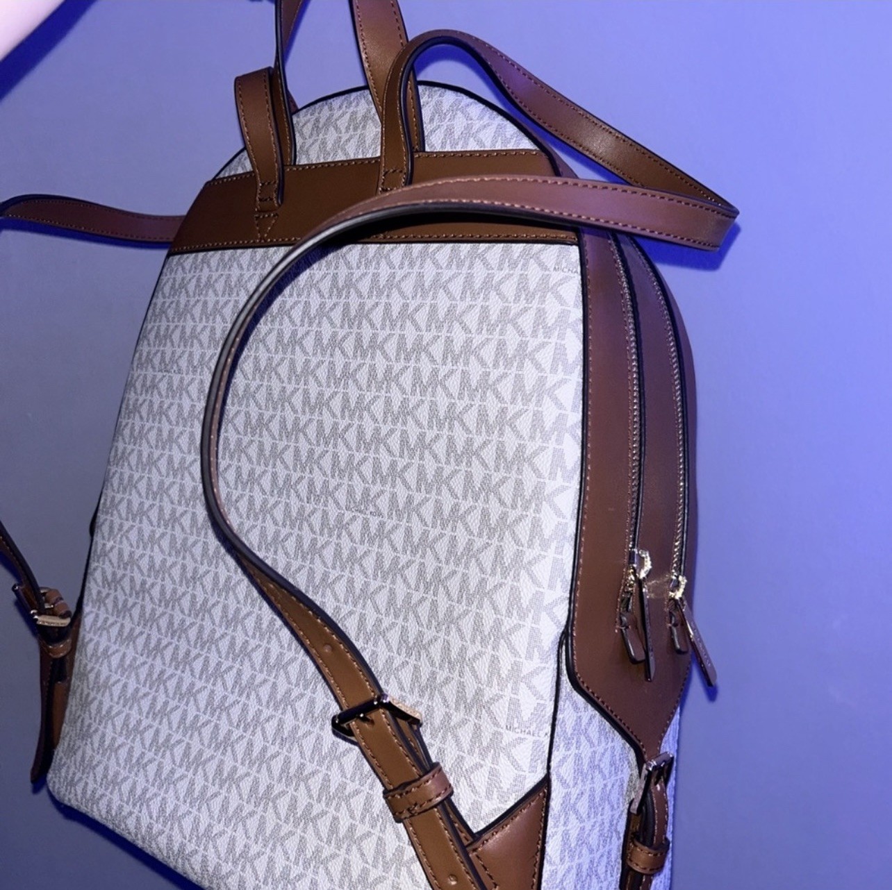 Elevate your style with the Michael Kors backpack. *comes with box*