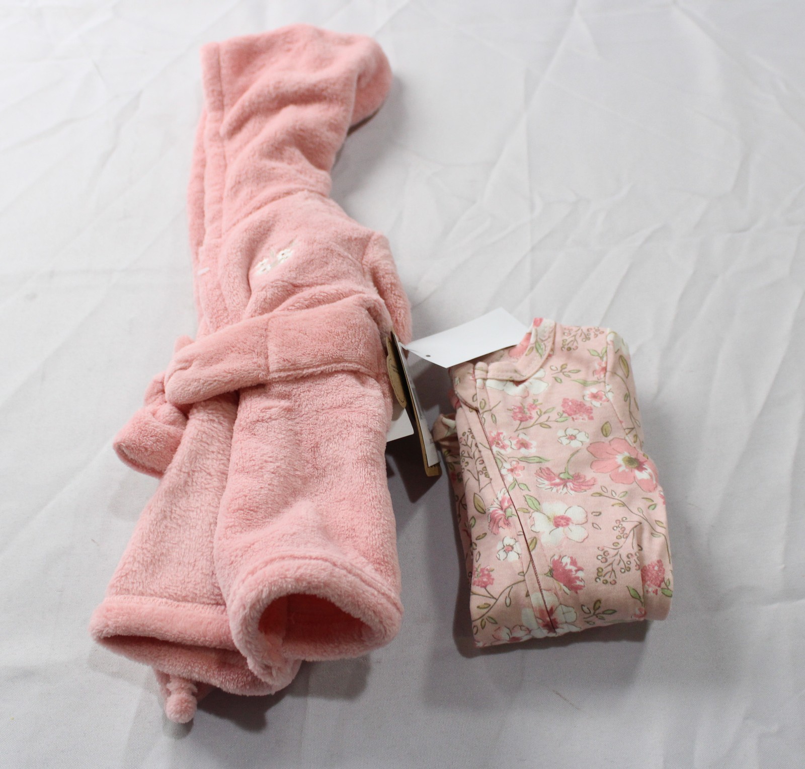 Baby Essentials Baby Girls 2-Piece Robe & Bodysuit Set AC2 Pink Size: 6M NWT