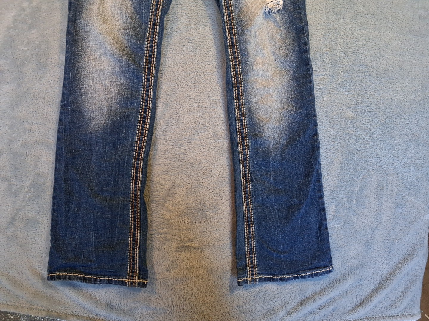 Amethyst Bootcut Jeans Distressed Blue Wash Stitching Embroidered Size 13