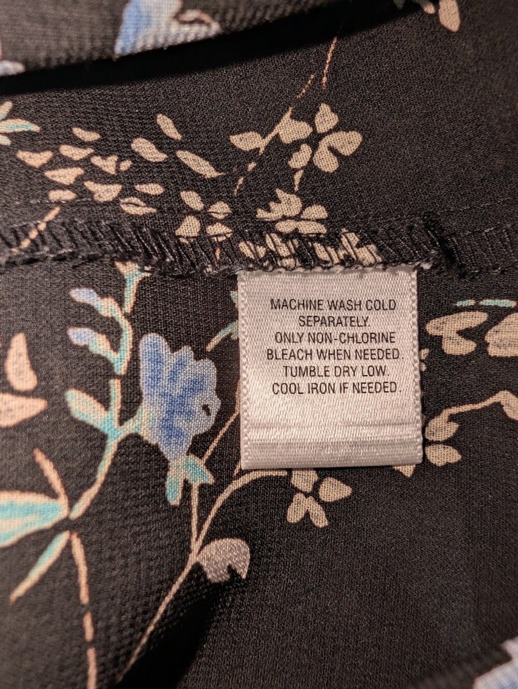 Covington Button-Down Shirt with Light Blue Floral Print Women’s Size 16W