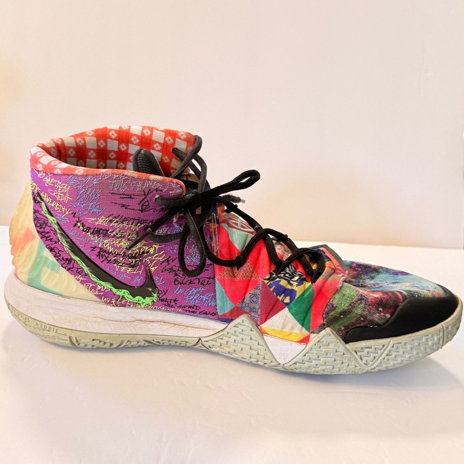 Nike Kybrid S2 Best Of Kyrie Irving Pineapple What The Sneakers (Size 13.5 Men)