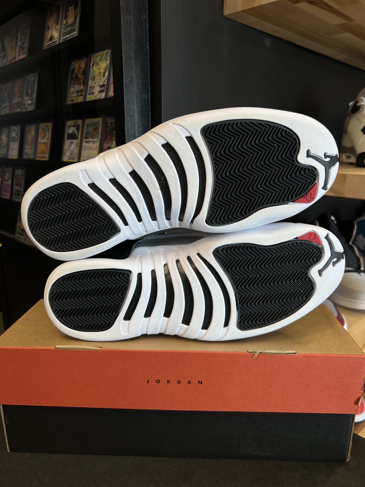 Jordan 12 Retro Playoffs (2022) Size 13, PREOWNED