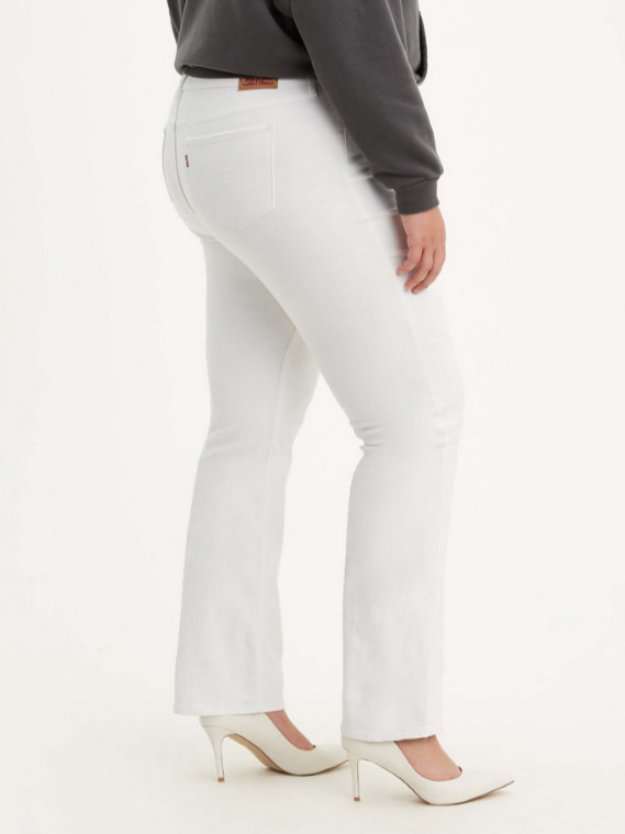Levi’s Trendy Plus Size Classic Straight Leg Jeans MSRP $69