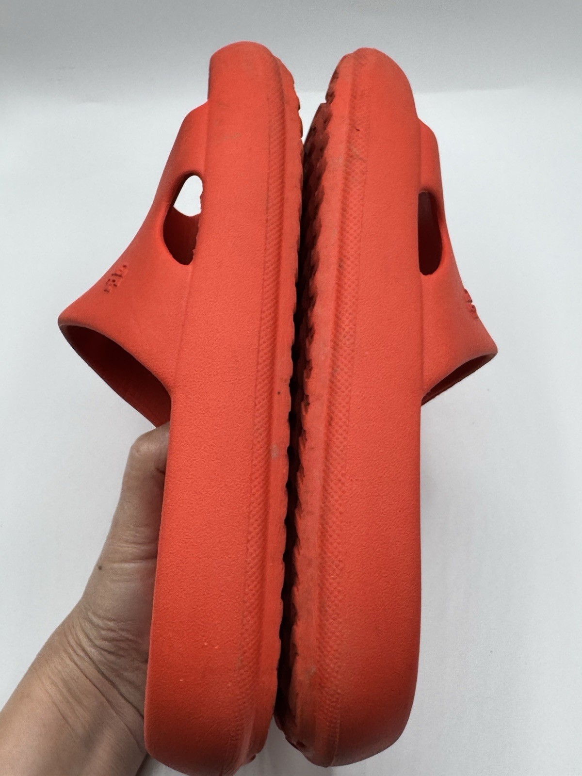 Tory Burch Shower Slide Eva Sandals in Red Poppy Size 9