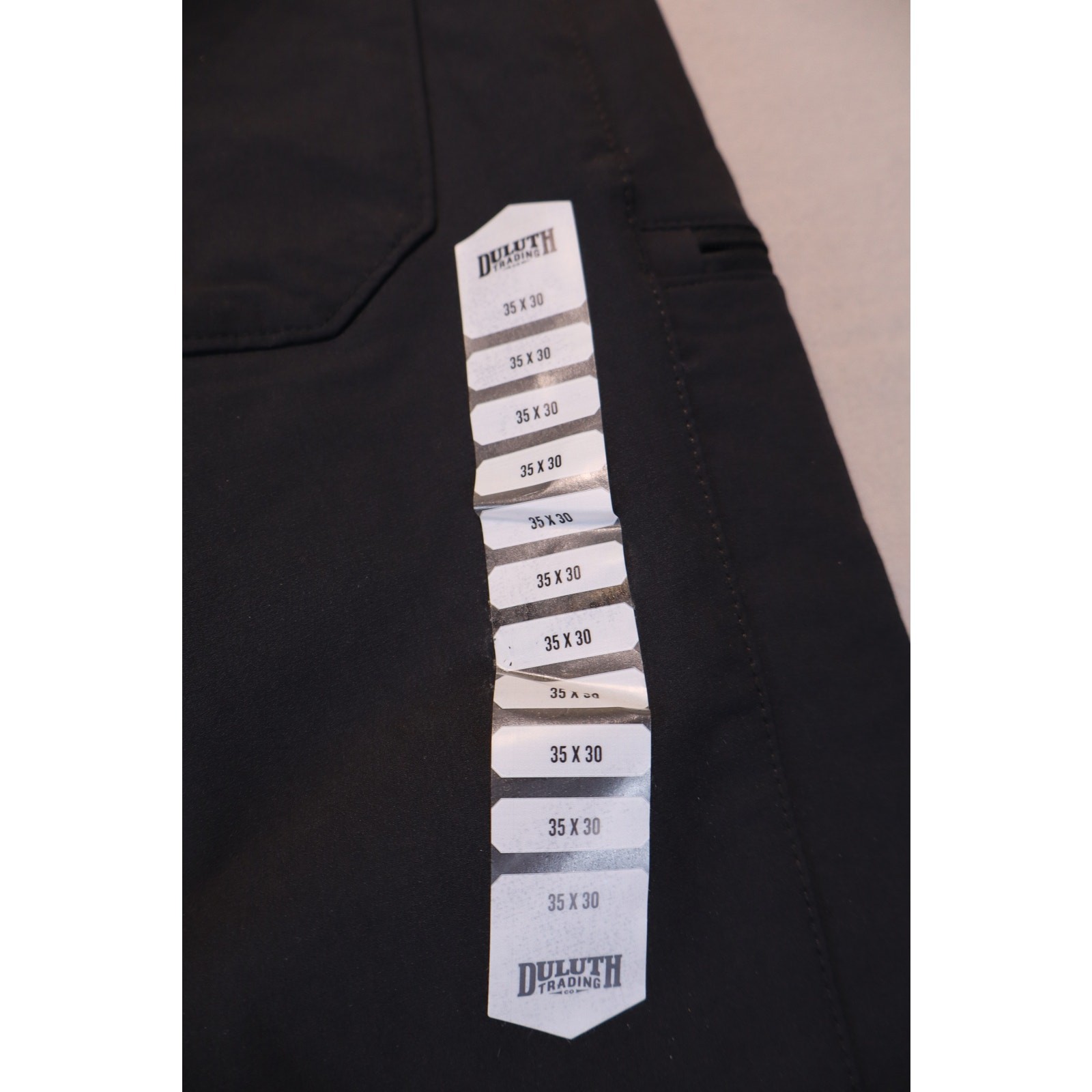 NEW Duluth Trading Co Men’s Black Flexpedition Relaxed Cargo Pants 34×30