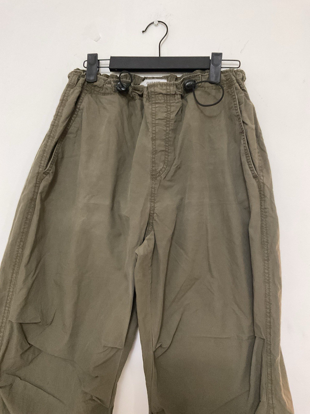 Garage – Python Green Cargo parachute pants elastic drawstring – size P/S